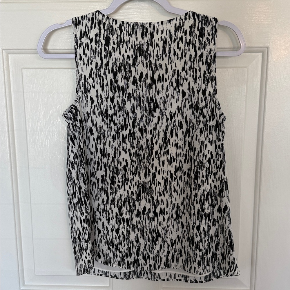 Nine West Black and White Printed Sleeveless Tank Size XS - Picture 2 of 11